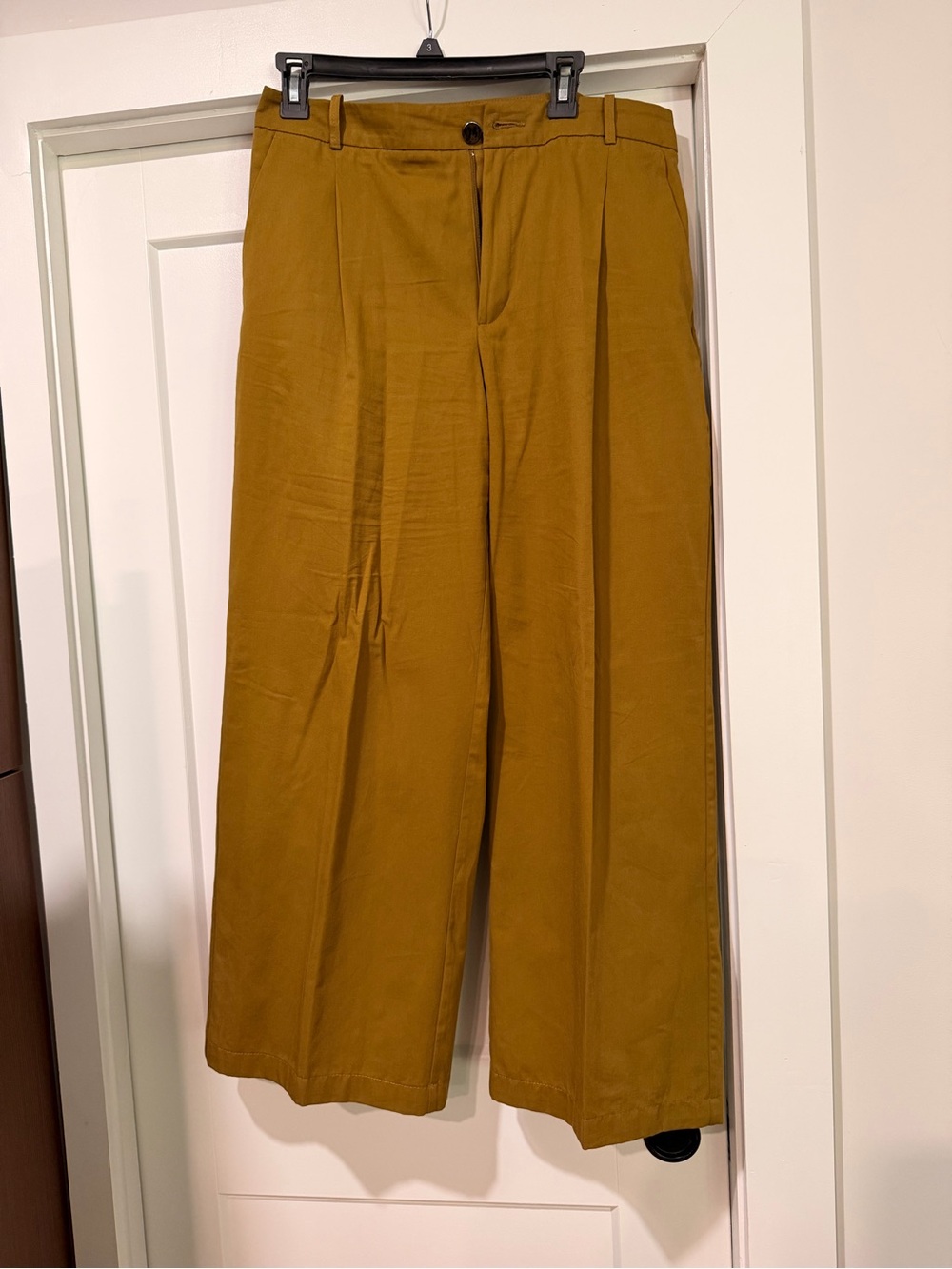 Zara Wide-Leg Pants in Mustard